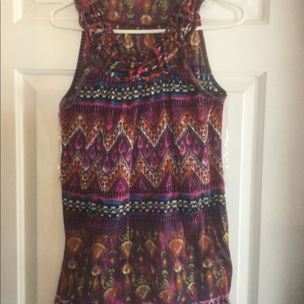 Tank top with crocheted neck line